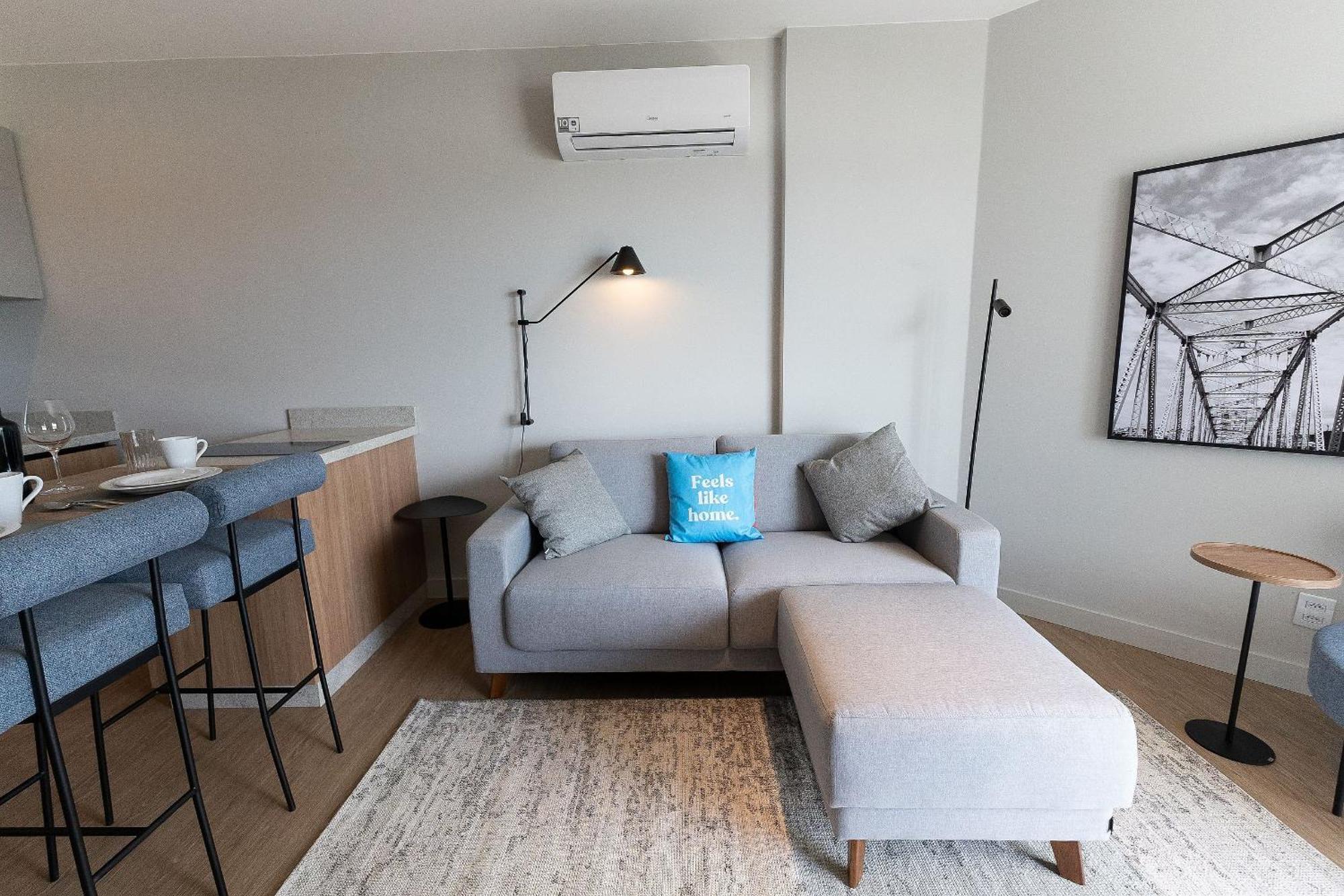 Xtay The Bridge Apartment